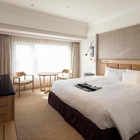 Kobe Bay Sheraton Hotel & Towers Экстерьер фото