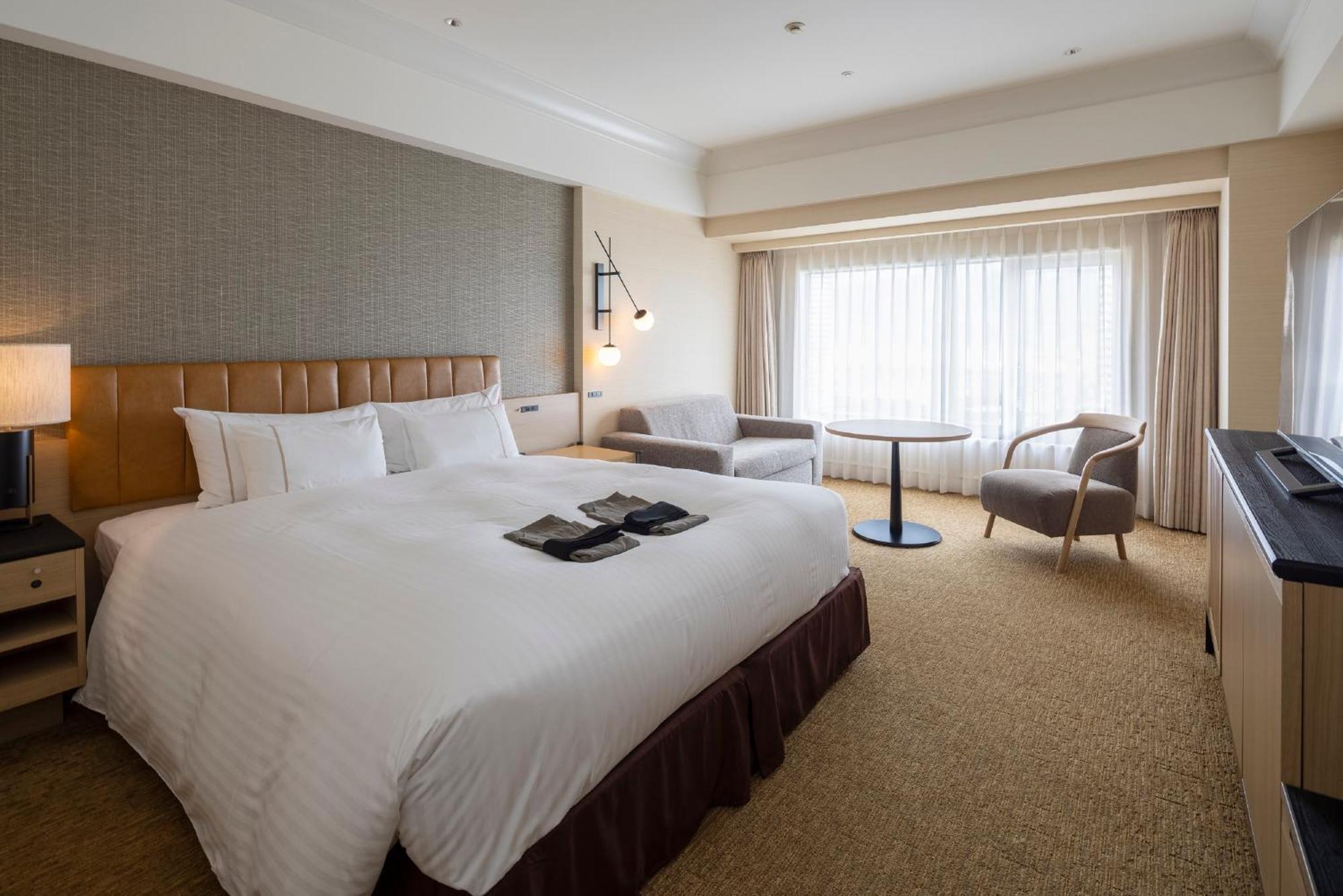 Kobe Bay Sheraton Hotel & Towers Экстерьер фото