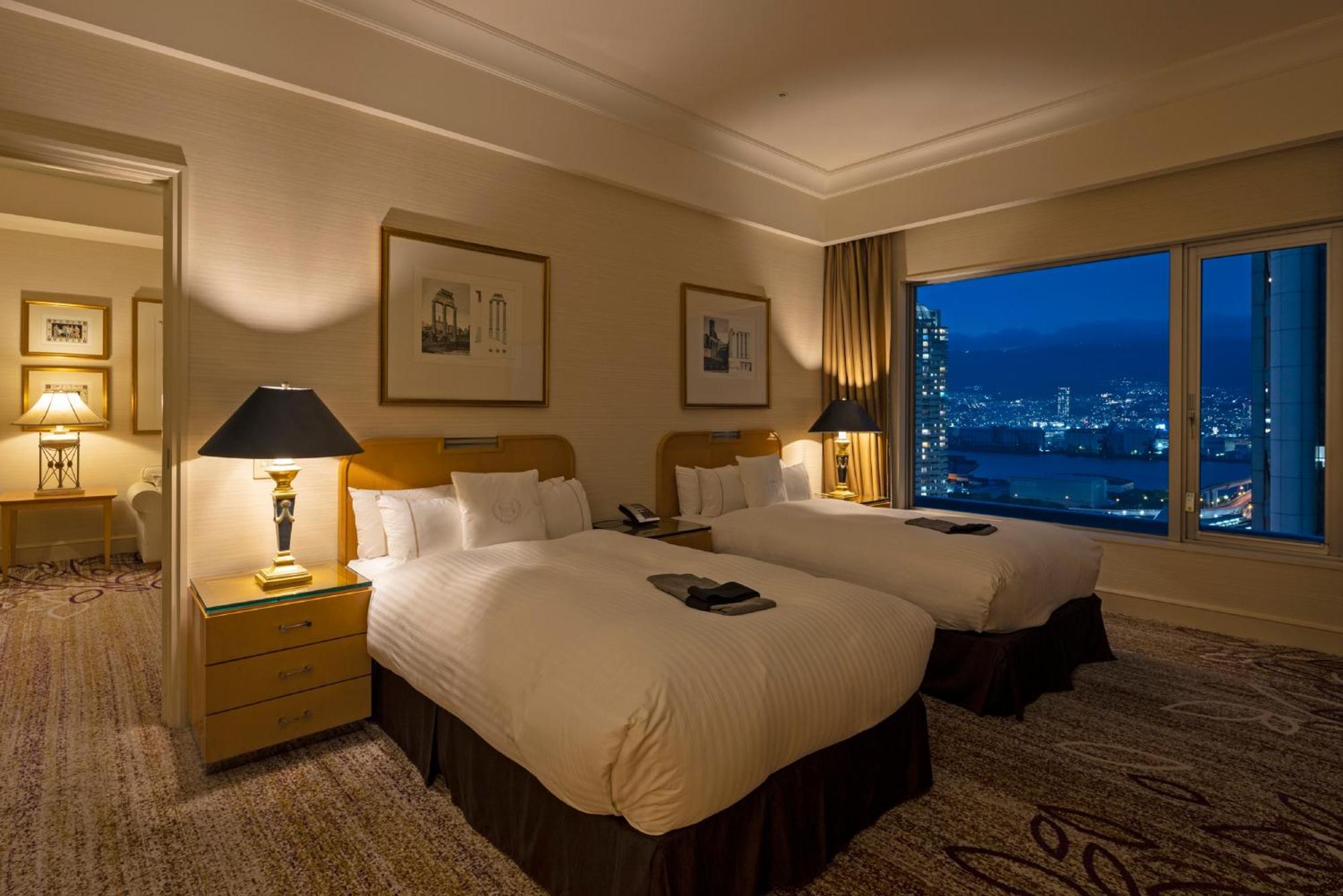 Kobe Bay Sheraton Hotel & Towers Экстерьер фото