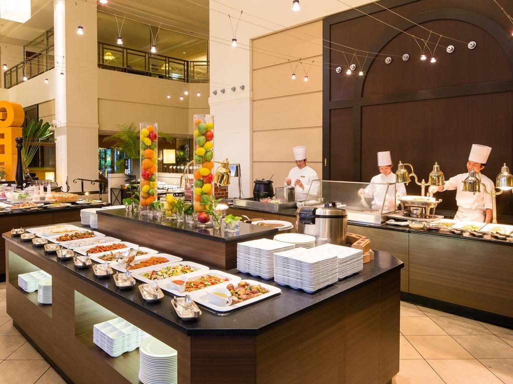 Kobe Bay Sheraton Hotel & Towers Экстерьер фото