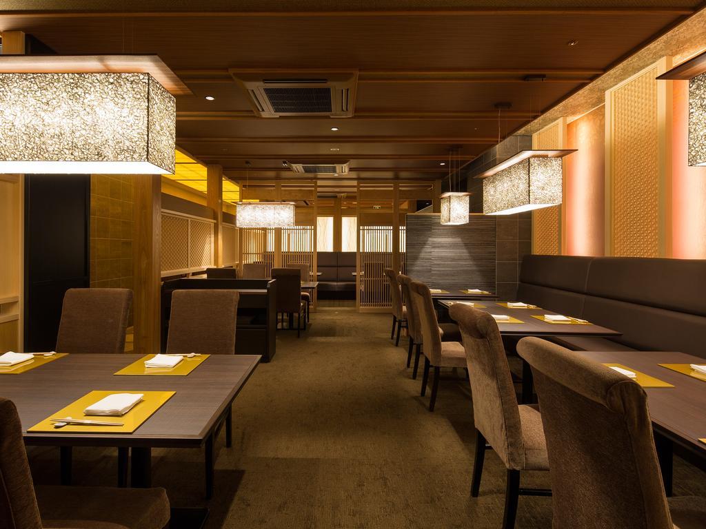 Kobe Bay Sheraton Hotel & Towers Экстерьер фото