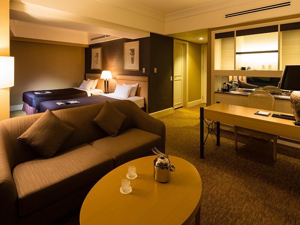 Kobe Bay Sheraton Hotel & Towers Экстерьер фото